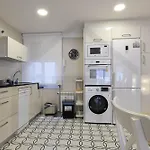 Apartmán Atico Quintana I - Con Terraza, Vistas A La Ciudad, En El Centro, Con Wifi Y Garaje Oviedo