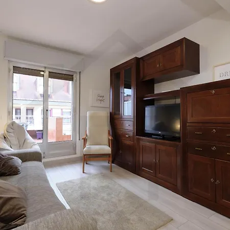 Atico Quintana I - Con Terraza, Vistas A La Ciudad, En El Centro, Con Wifi Y Garaje Apartment