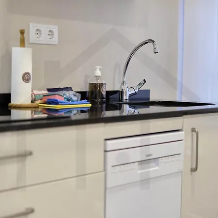 Atico Quintana I - Con Terraza, Vistas A La Ciudad, En El Centro, Con Wifi Y Garaje * Oviédo