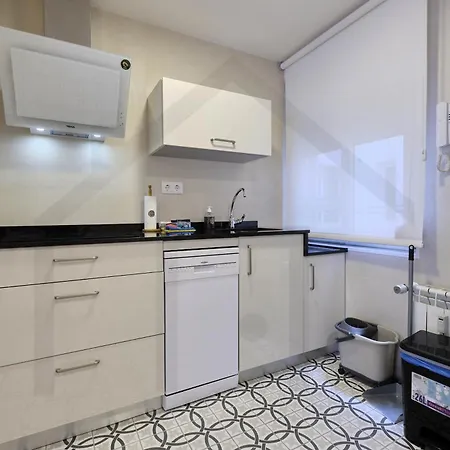 Atico Quintana I - Con Terraza, Vistas A La Ciudad, En El Centro, Con Wifi Y Garaje Apartamento
