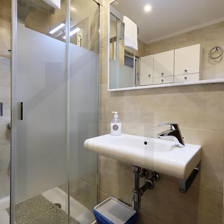 Atico Quintana I - Con Terraza, Vistas A La Ciudad, En El Centro, Con Wifi Y Garaje * Oviédo